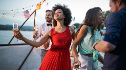 Dlaczego warto wybrać River Club na imprezę firmową nad Wisłą?